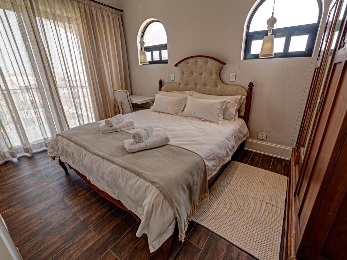 Lagoon Suites Guesthouse Cc 월브스베이 외부 사진