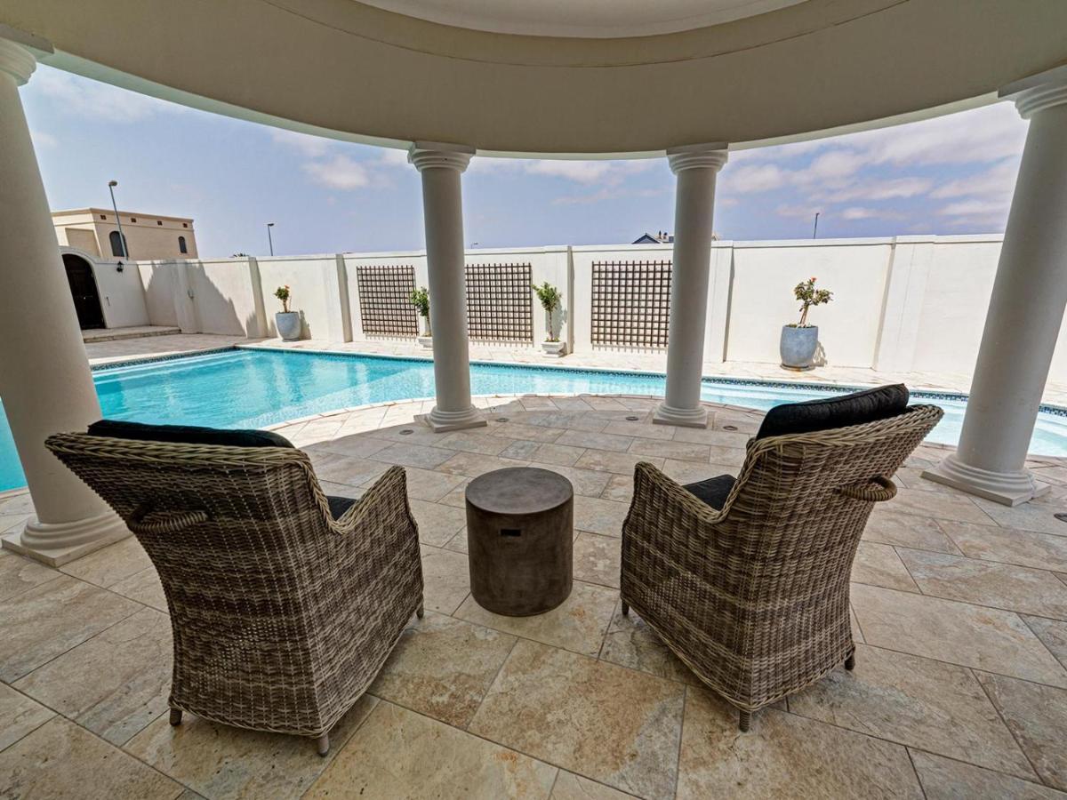 Lagoon Suites Guesthouse Cc 월브스베이 외부 사진